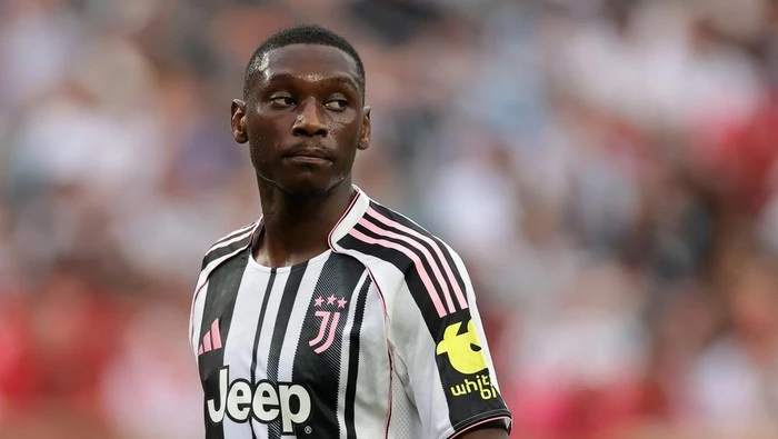 PSG Setuju Pinjamkan Kolo Muani ke Spurs