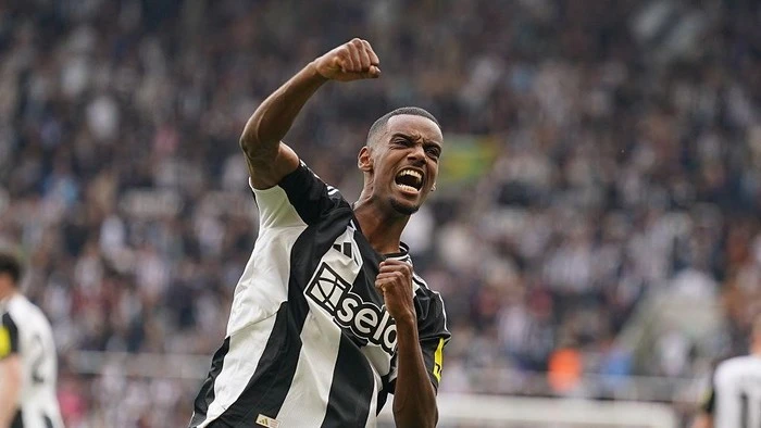 Resmi! Alexander Isak Gabung Liverpool