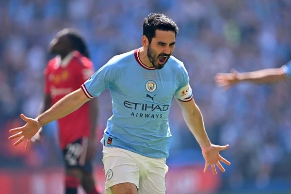 Guendogan Legowo Tersingkir dari Man City