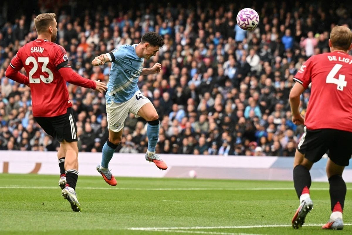 Sir Jim Ratcliffe Tampil dengan Ekspresi Tak Biasa Usai MU Kalah Telak dari Man City: Meskipun 0-3, Senyum Tetap Mengembang!